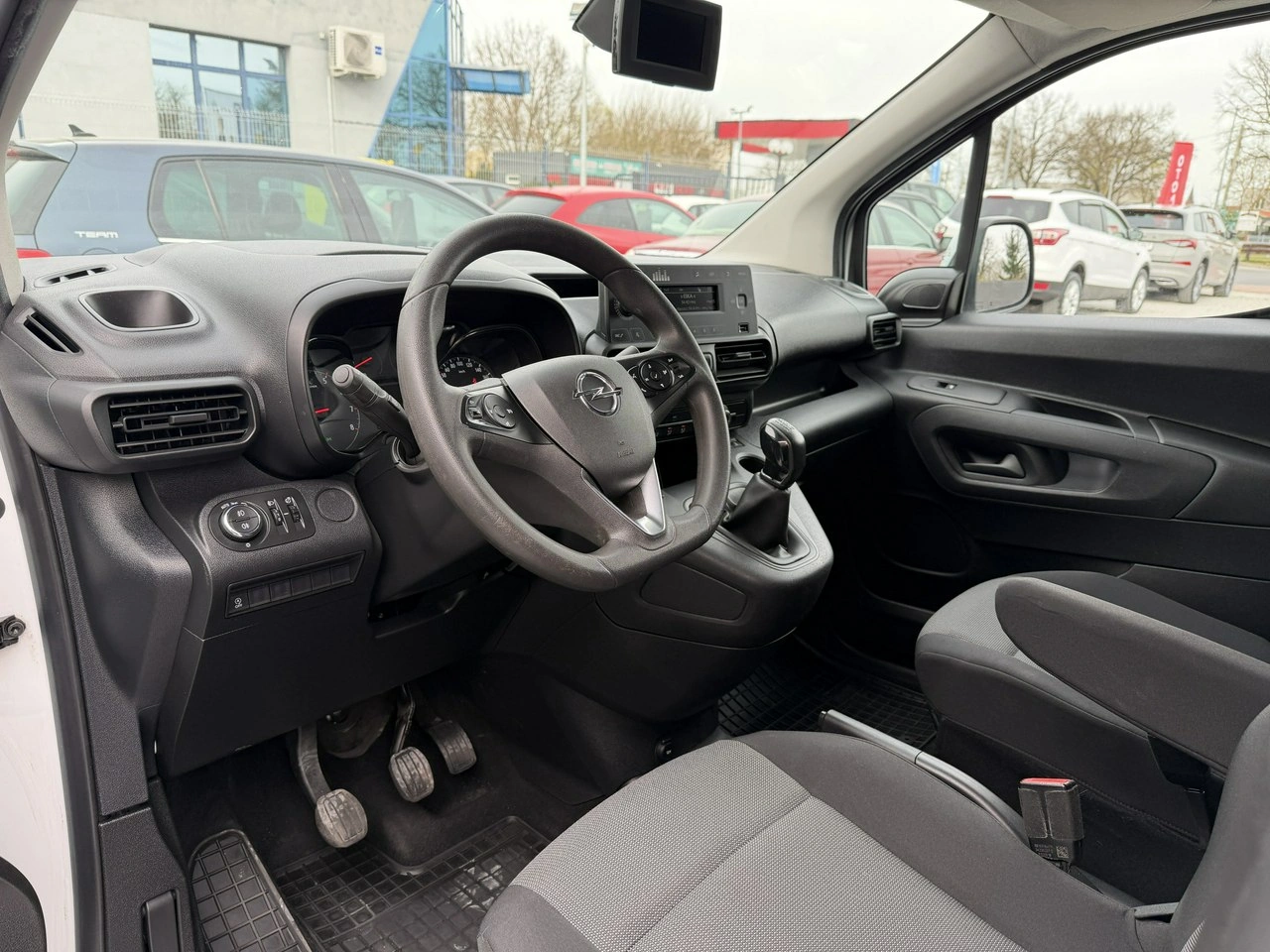 Opel Combo - Zdjęcie 12