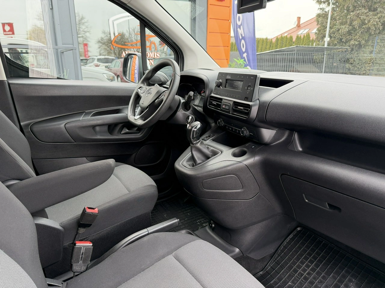 Opel Combo - Zdjęcie 24