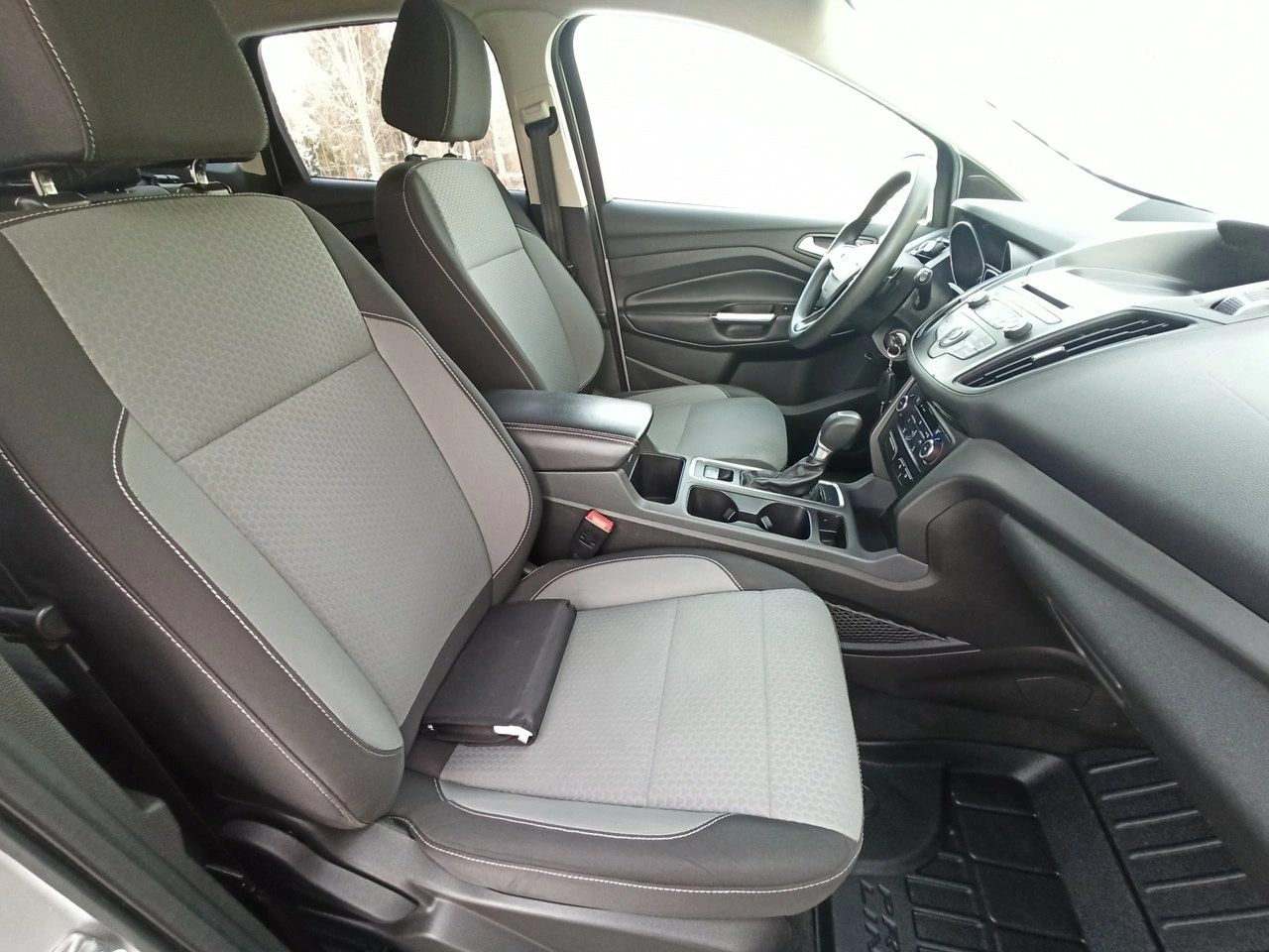 Ford Escape - Zdjęcie 10