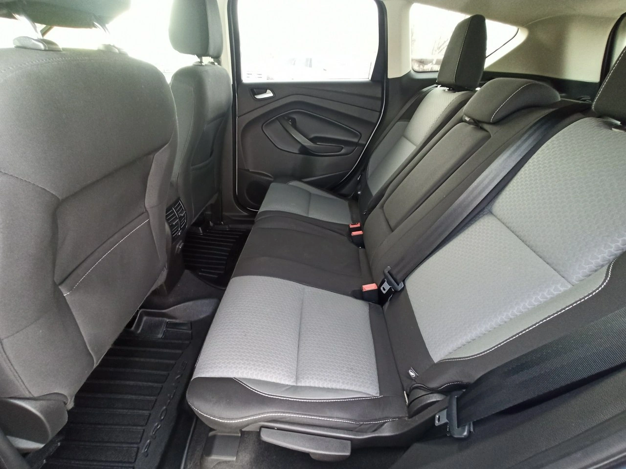 Ford Escape - Zdjęcie 8