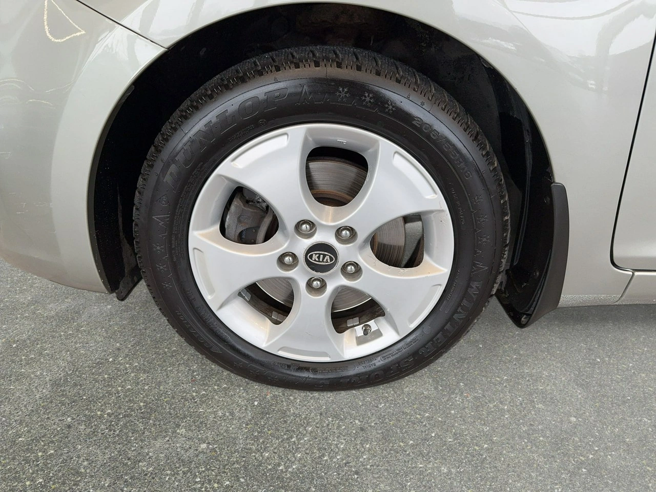 Kia Carens - Zdjęcie 8