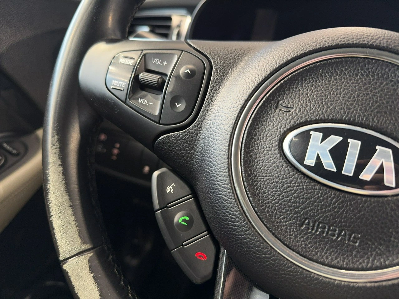 Kia Carens - Zdjęcie 16