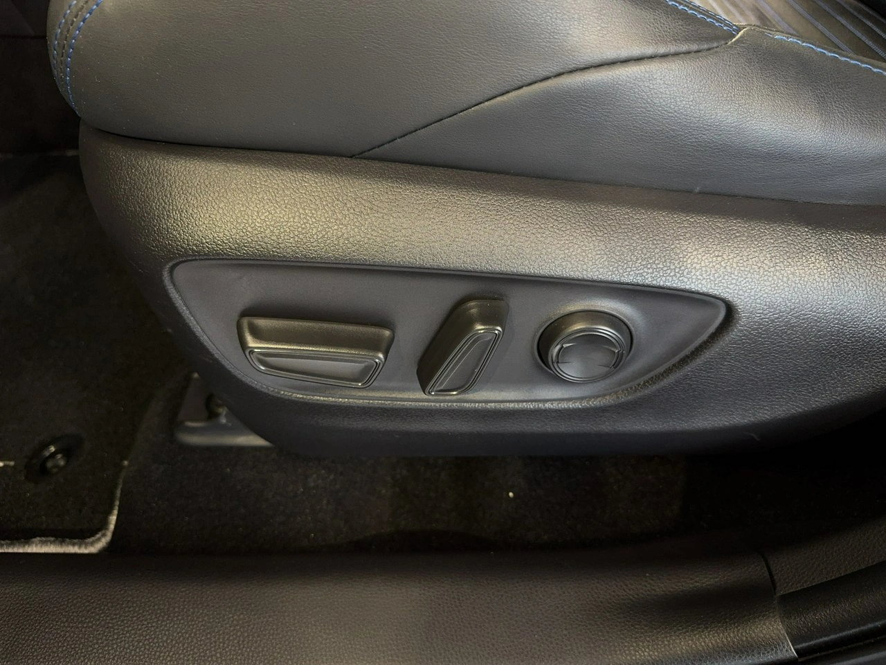 Toyota RAV-4 - Zdjęcie 12