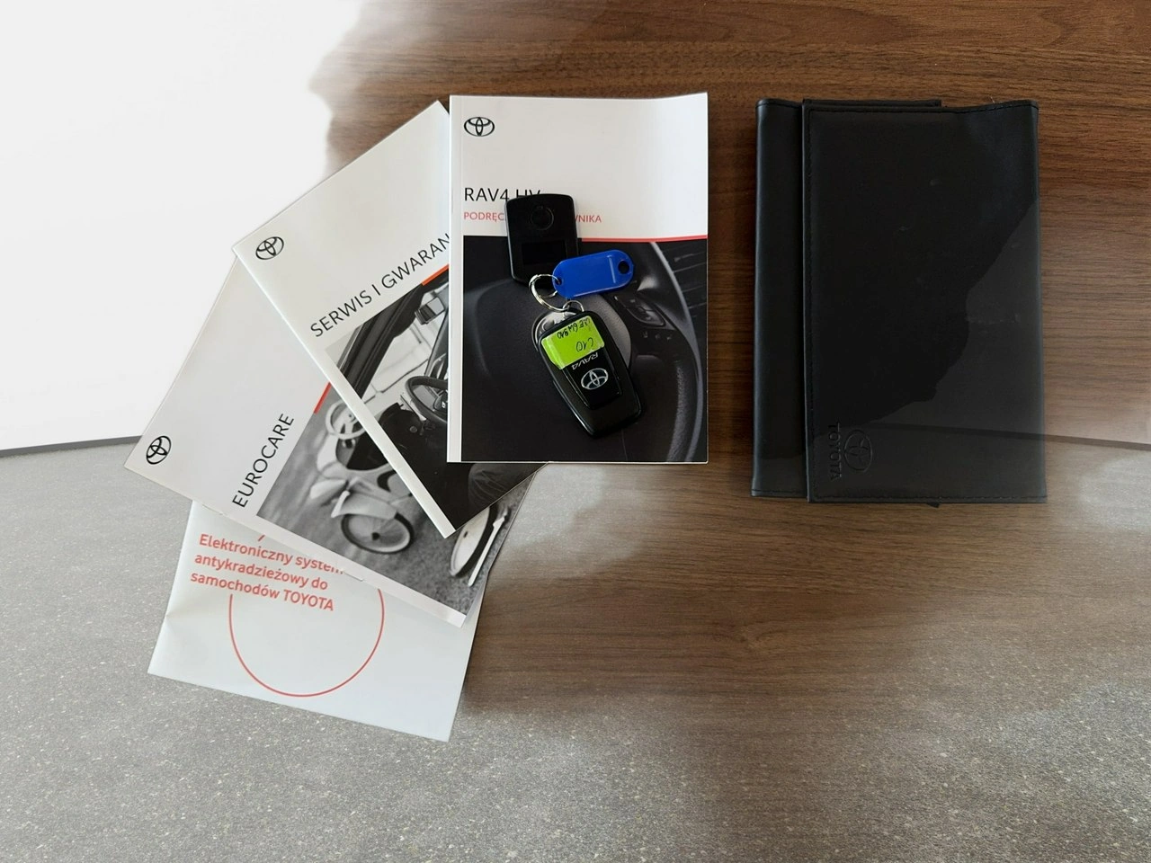 Toyota RAV-4 - Zdjęcie 34