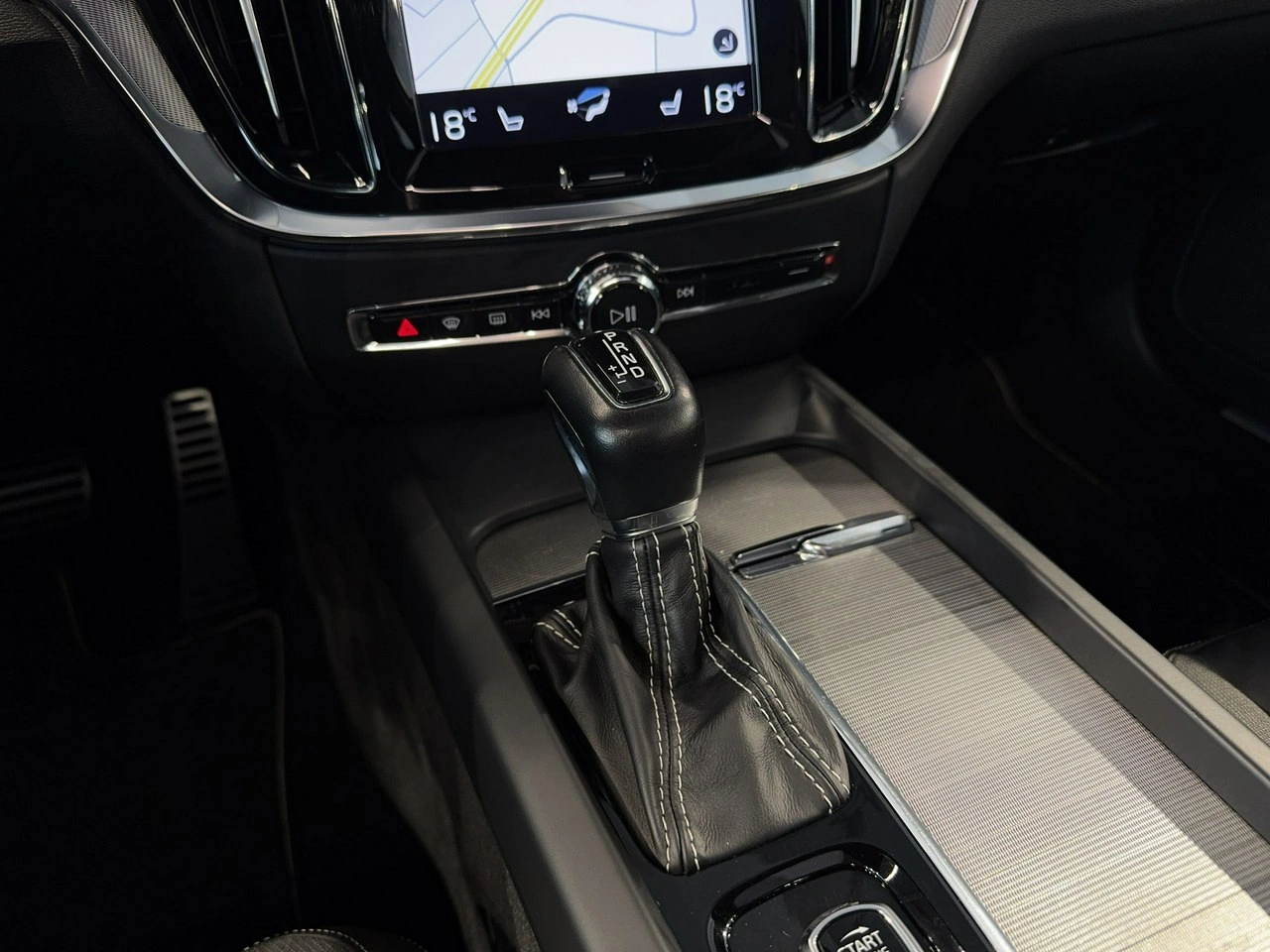 Volvo S60 - Zdjęcie 29