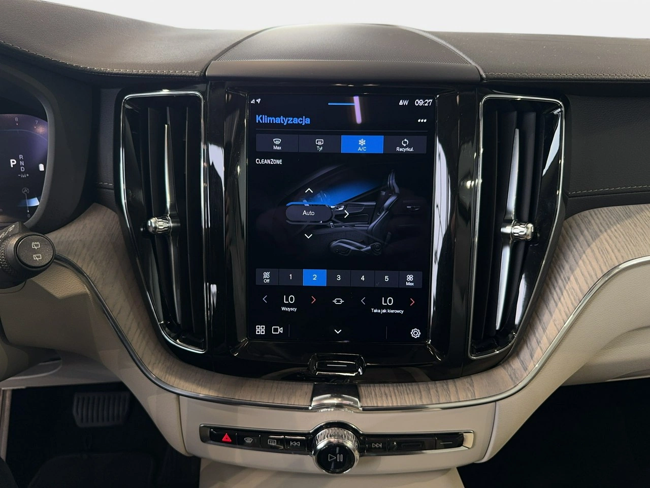 Volvo XC 60 - Zdjęcie 24