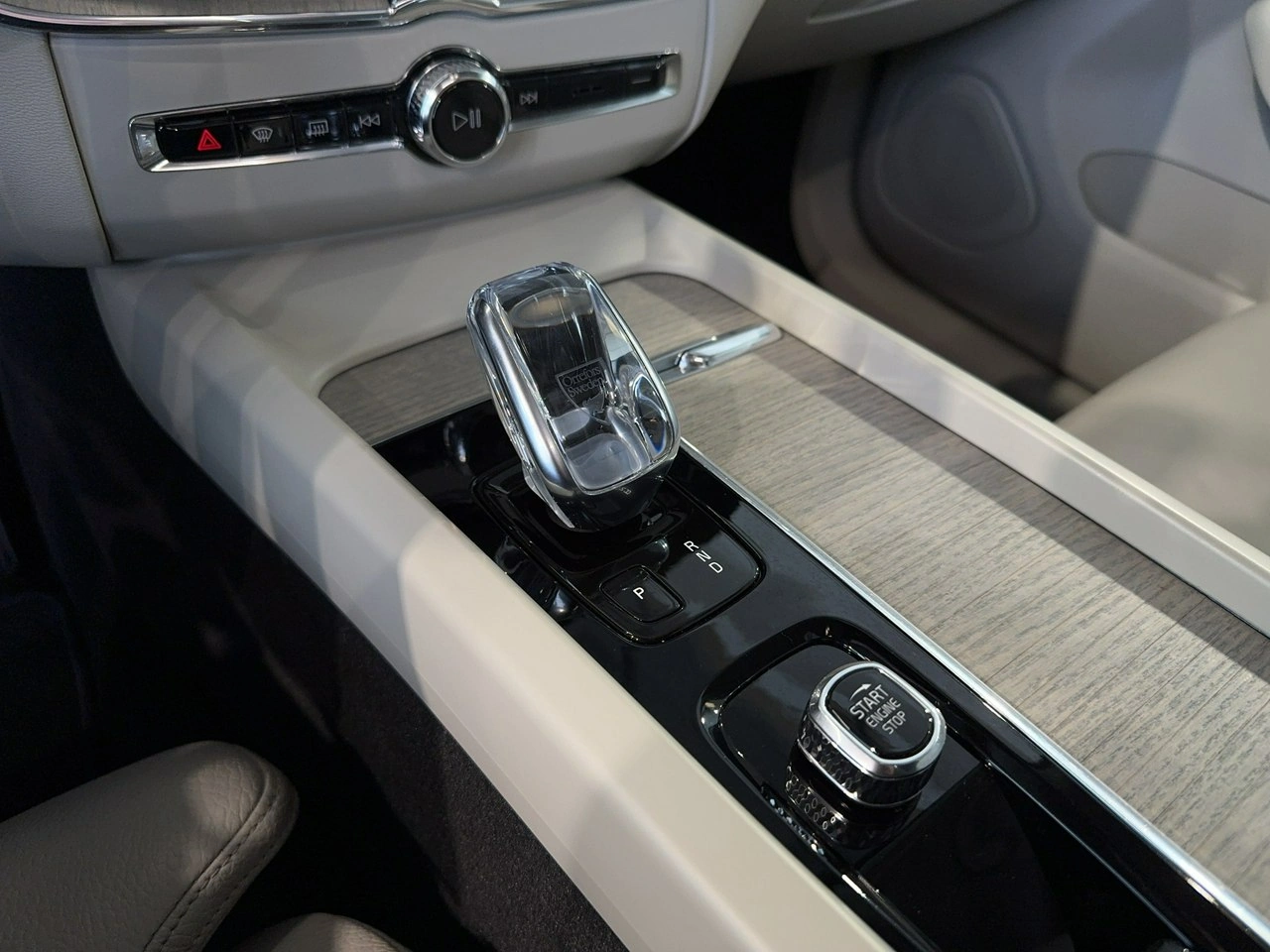 Volvo XC 60 - Zdjęcie 28