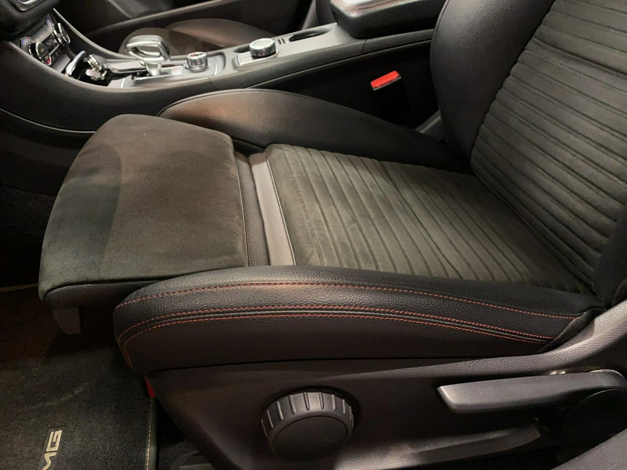 Mercedes CLA 45 AMG - Zdjęcie 14