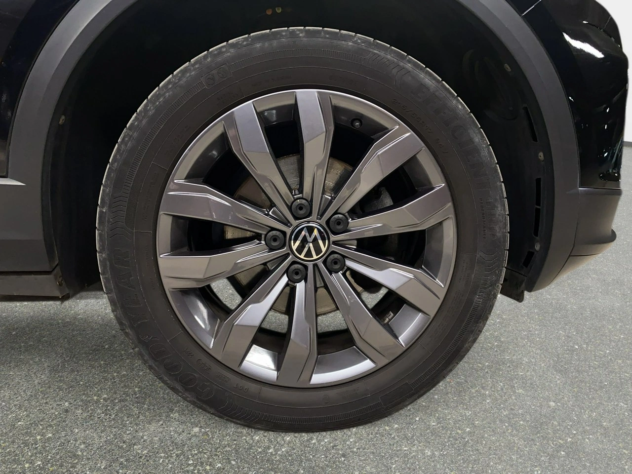 Volkswagen T-Roc - Zdjęcie 9