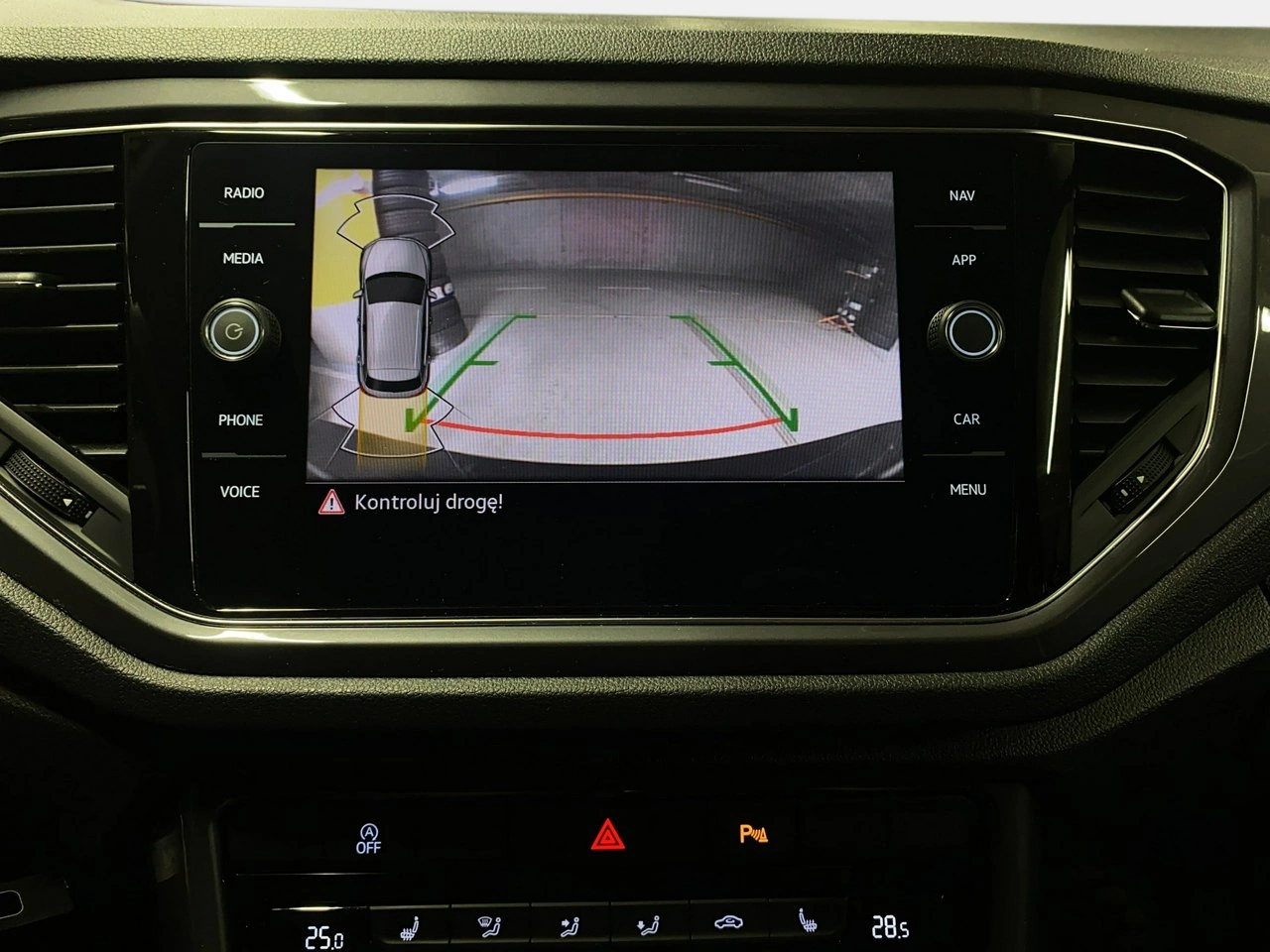 Volkswagen T-Roc - Zdjęcie 32