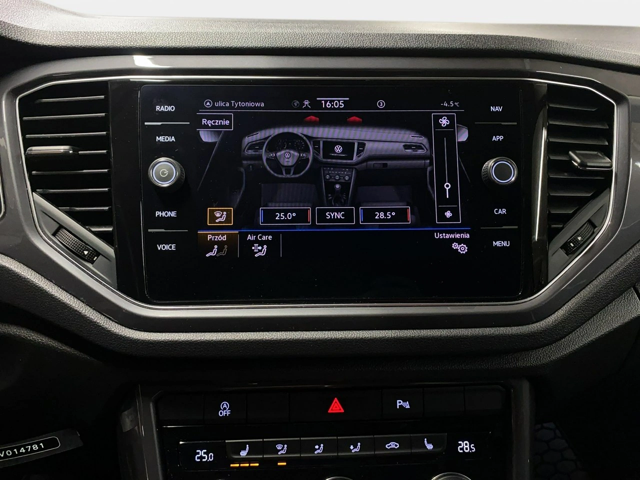 Volkswagen T-Roc - Zdjęcie 33