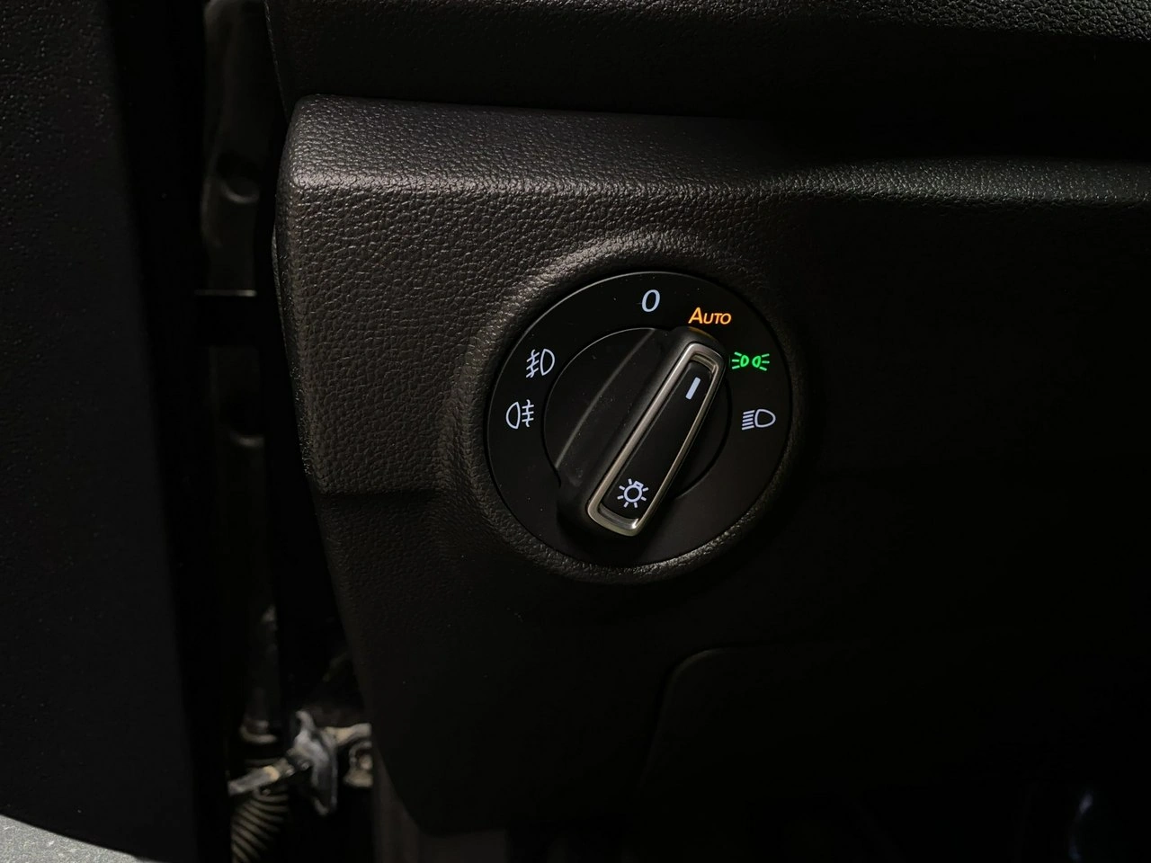 Volkswagen T-Roc - Zdjęcie 38