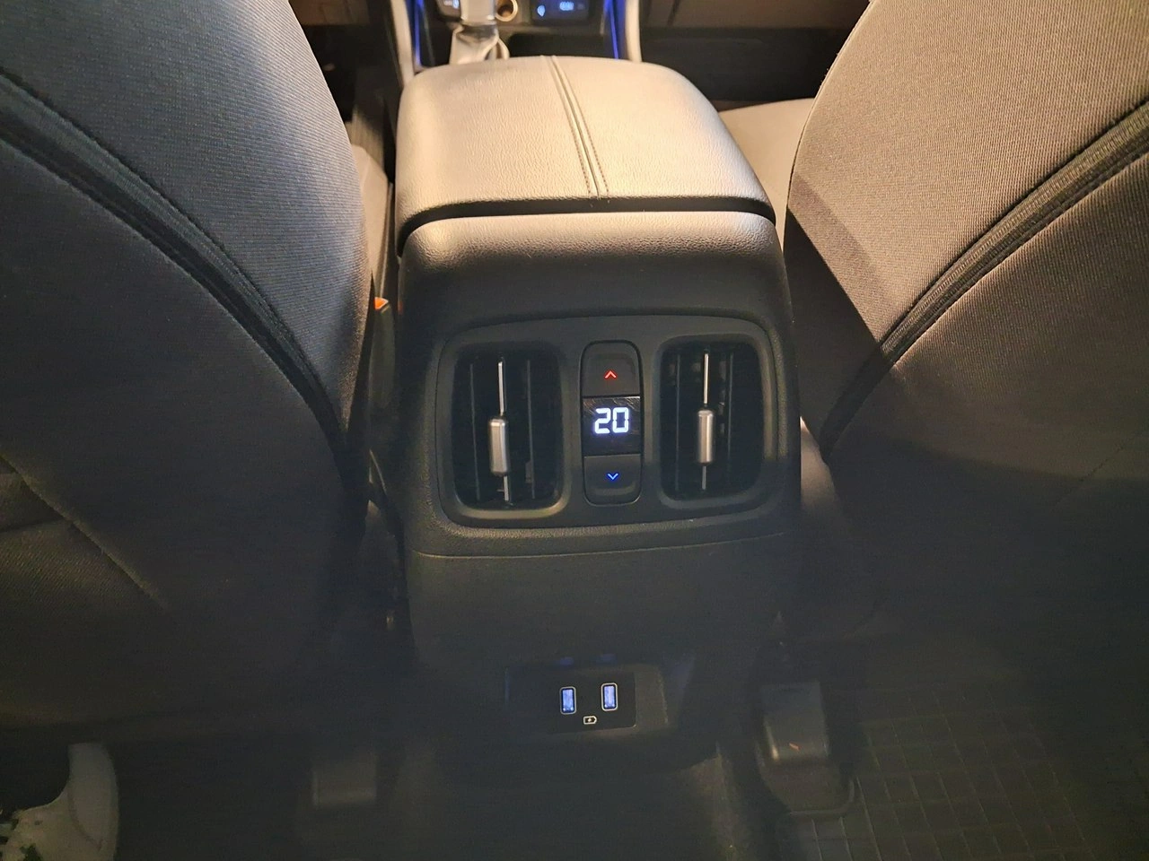 Hyundai Tucson - Zdjęcie 13