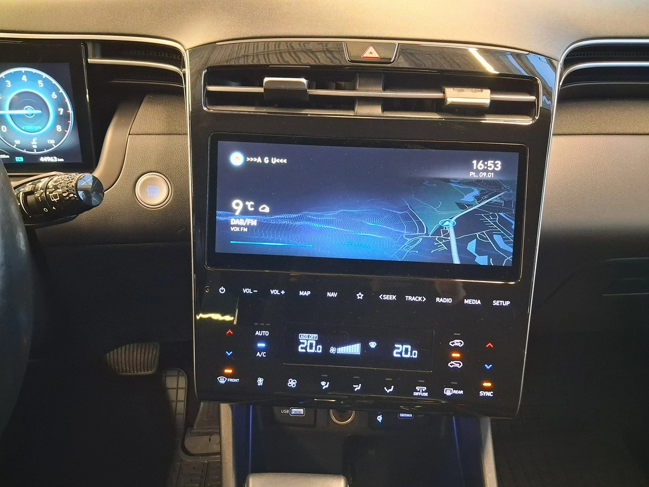 Hyundai Tucson - Zdjęcie 22