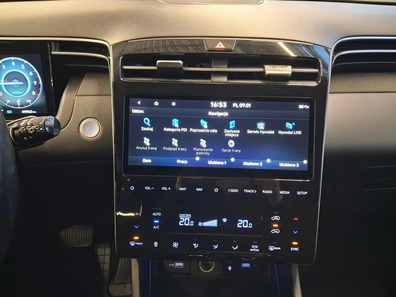 Hyundai Tucson - Zdjęcie 23