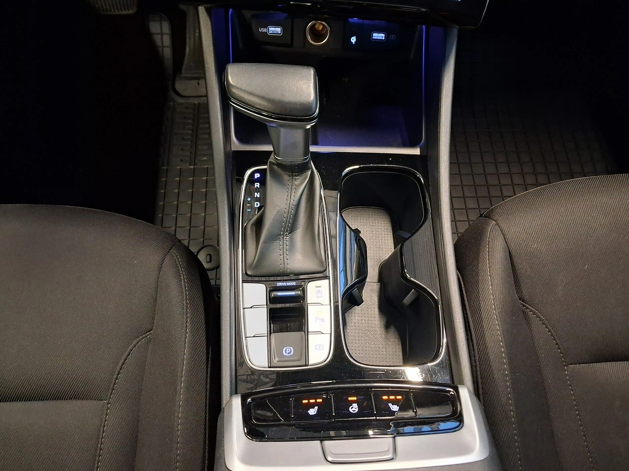 Hyundai Tucson - Zdjęcie 25