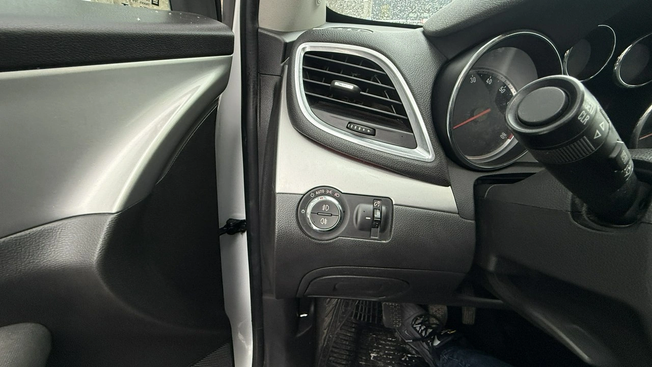 Opel Mokka - Zdjęcie 20