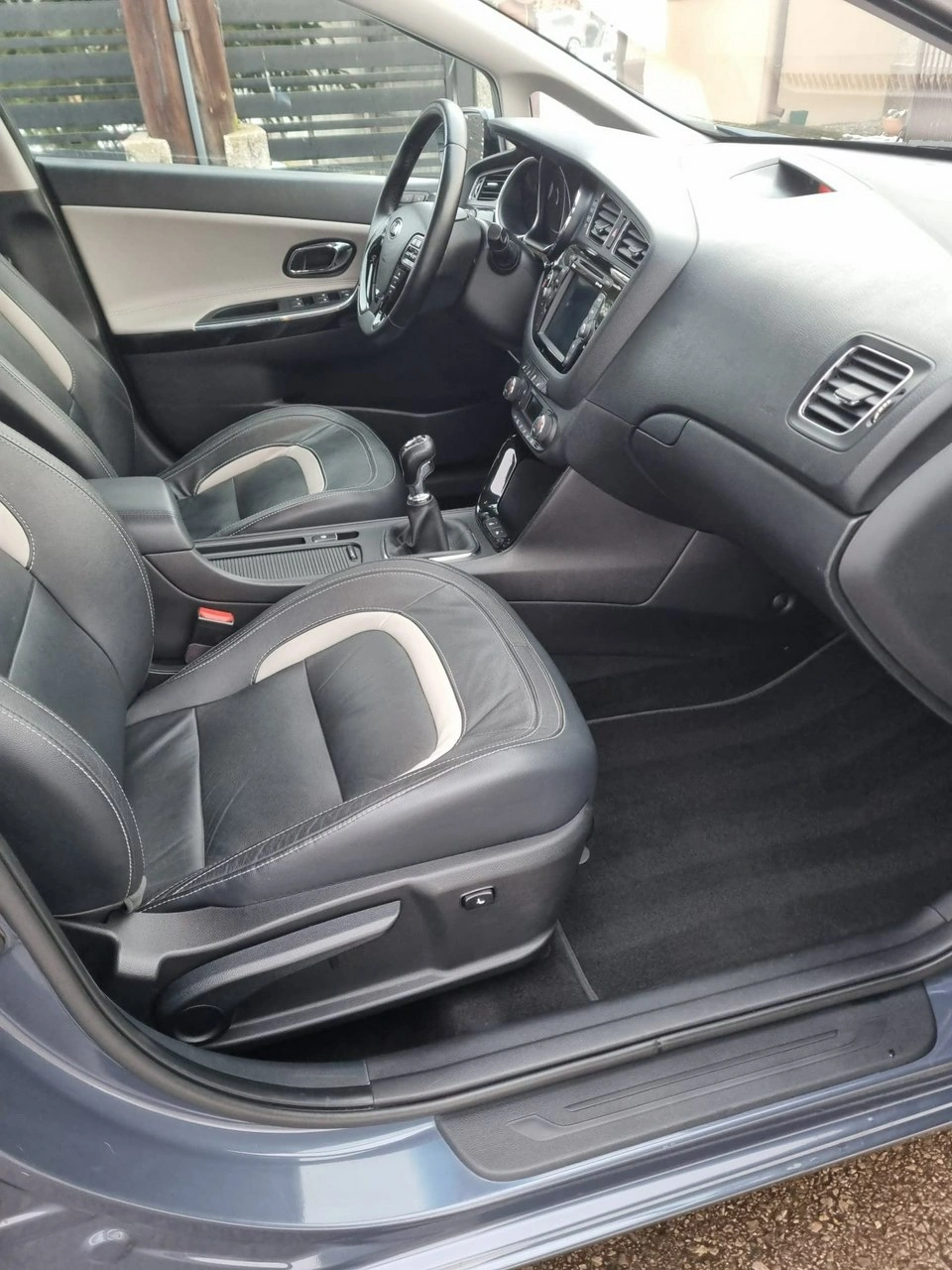 Kia Ceed - Zdjęcie 12