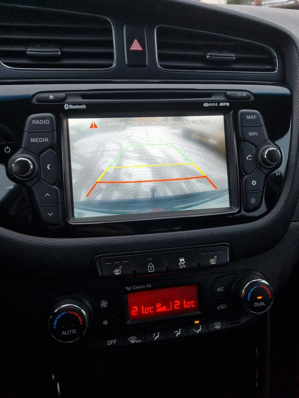 Kia Ceed - Zdjęcie 17