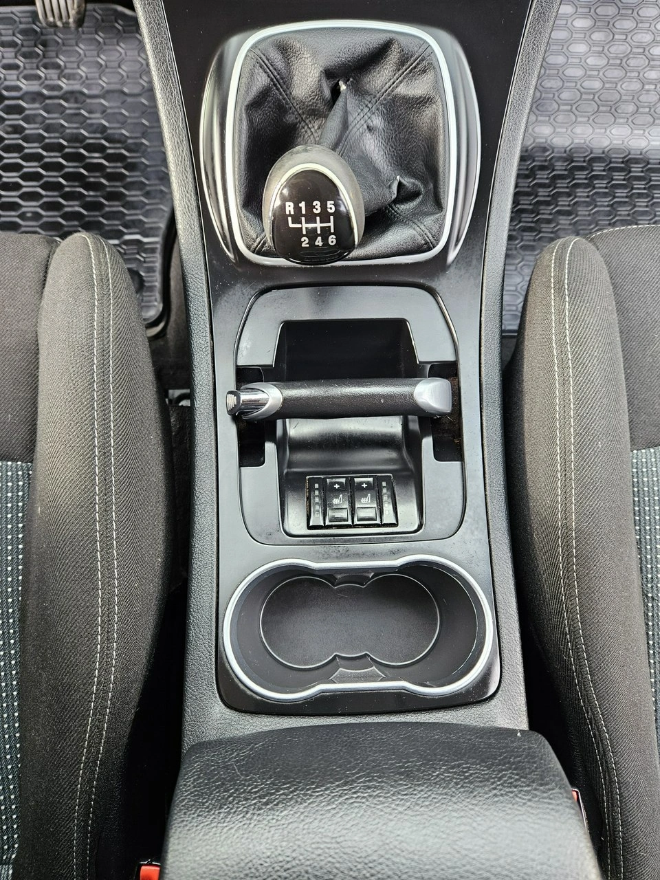 Ford S-Max - Zdjęcie 13