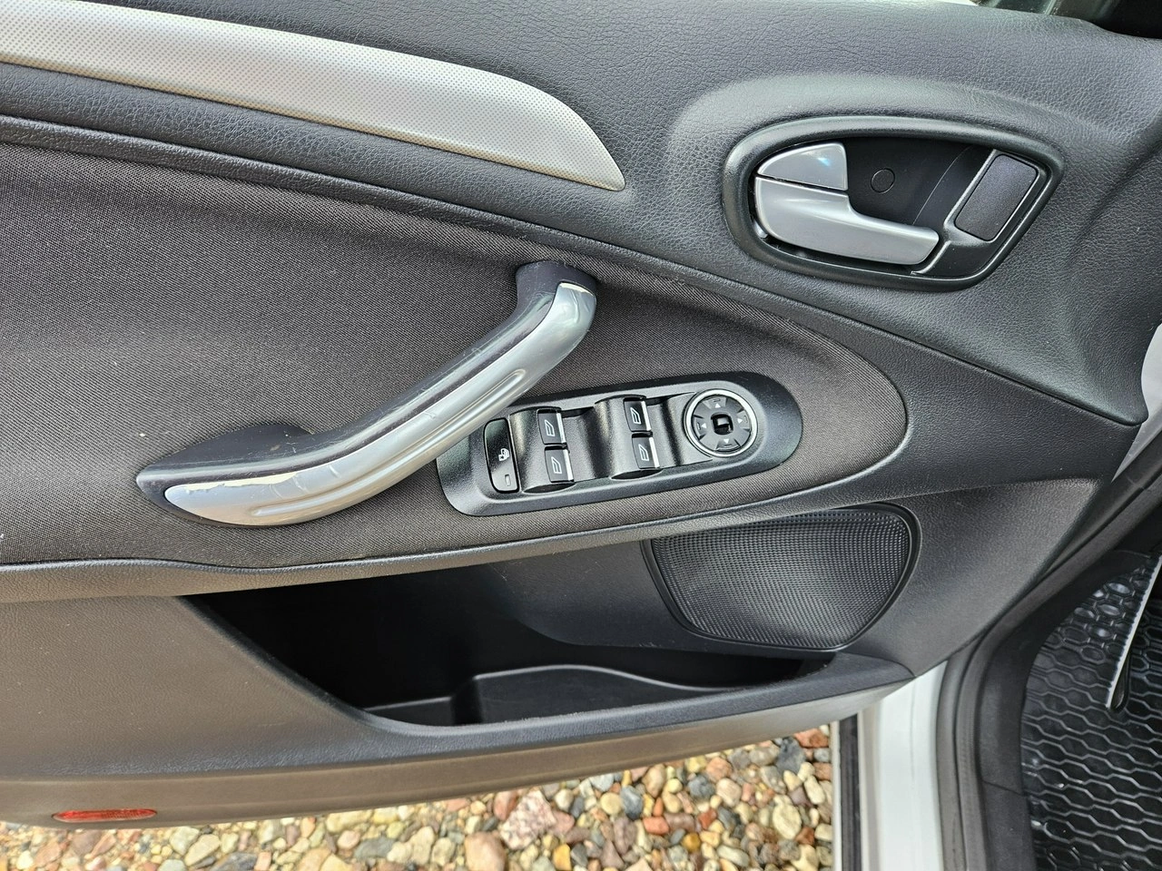 Ford S-Max - Zdjęcie 16