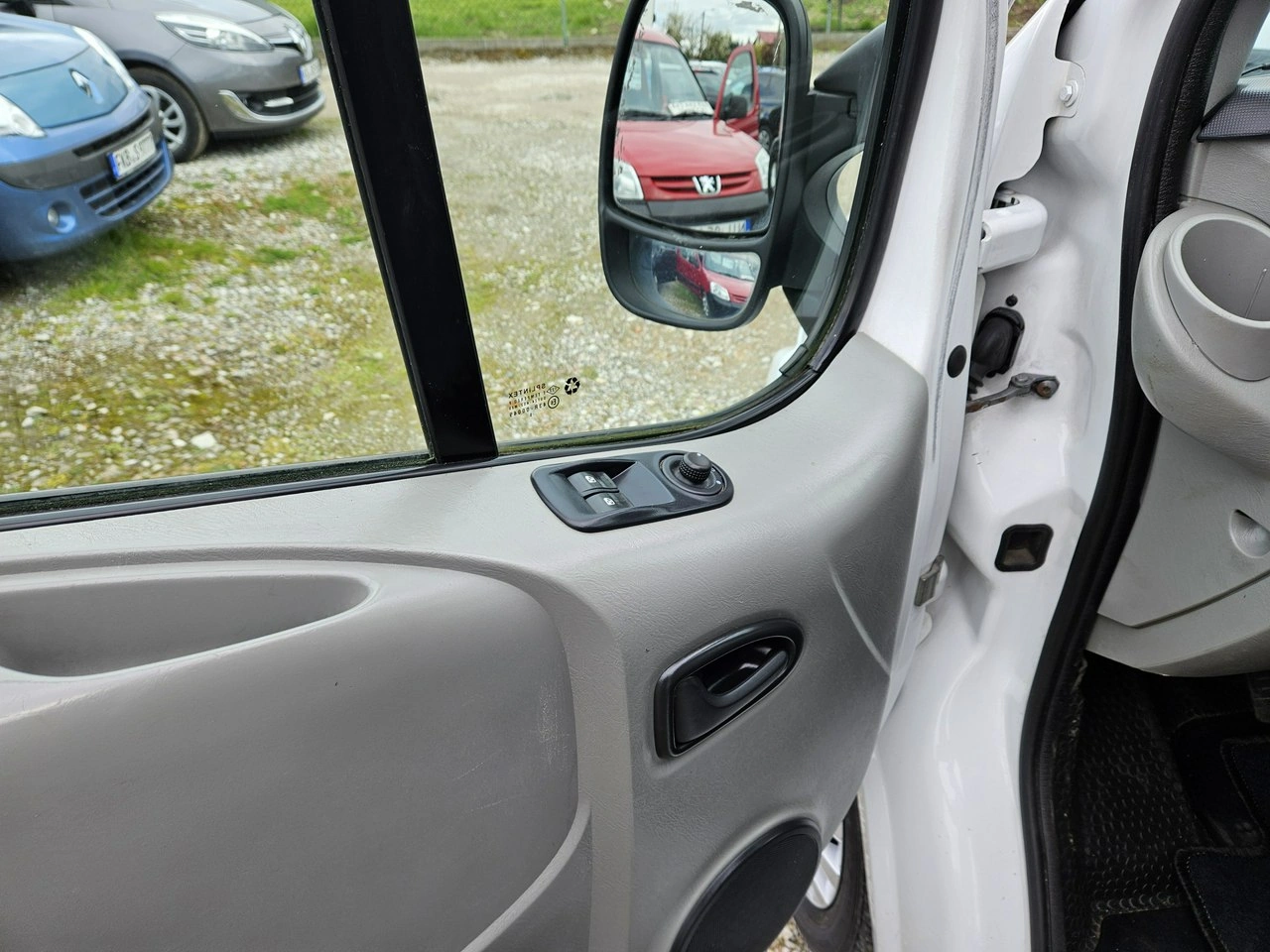 Renault Trafic - Zdjęcie 8