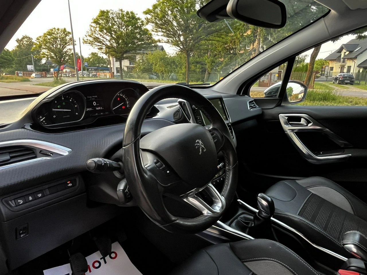 Peugeot 2008 - Zdjęcie 15