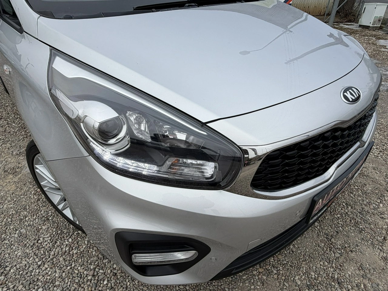 Kia Carens - Zdjęcie 25