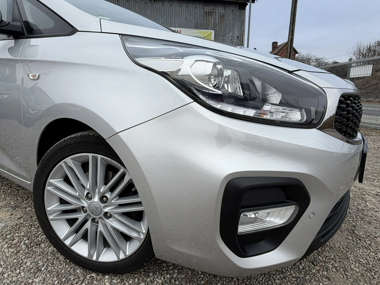 Kia Carens - Zdjęcie 26