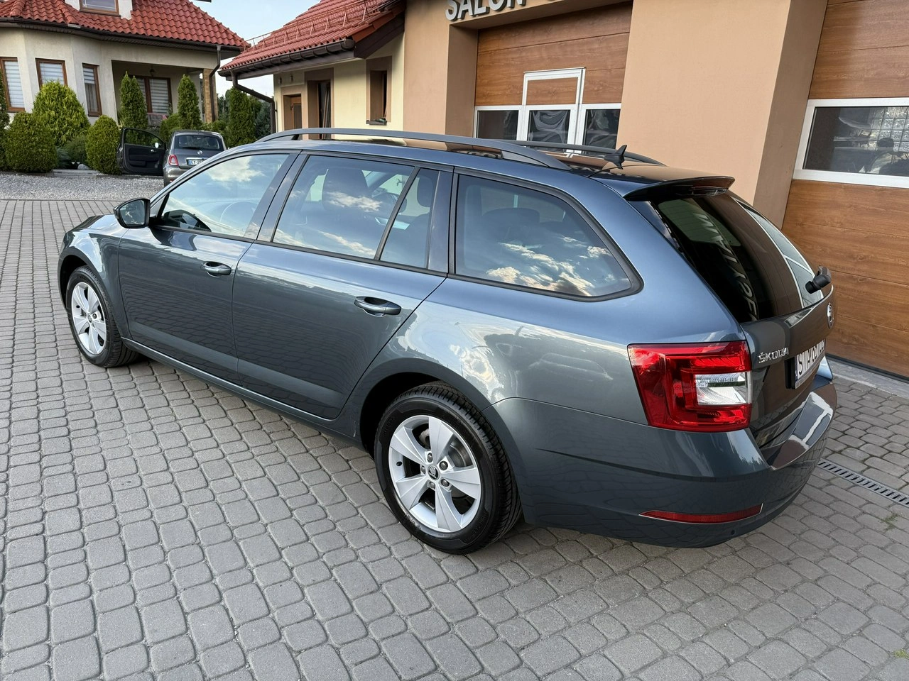 Skoda Octavia - Zdjęcie 9