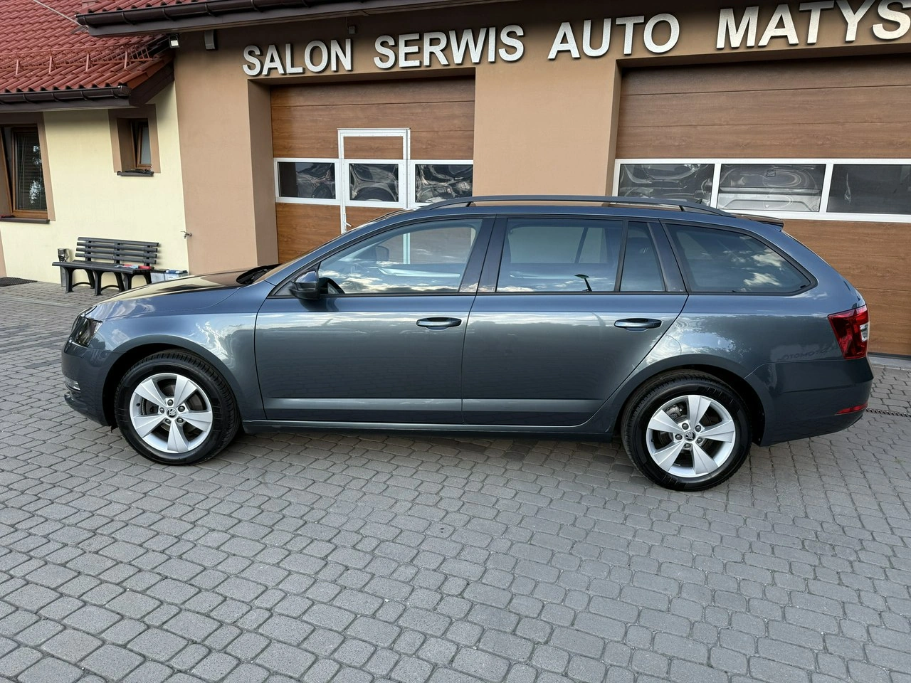 Skoda Octavia - Zdjęcie 10