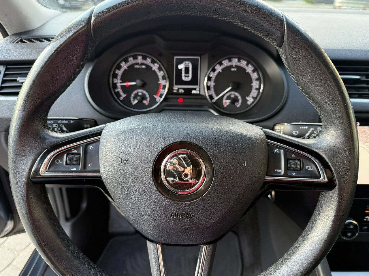 Skoda Octavia - Zdjęcie 15