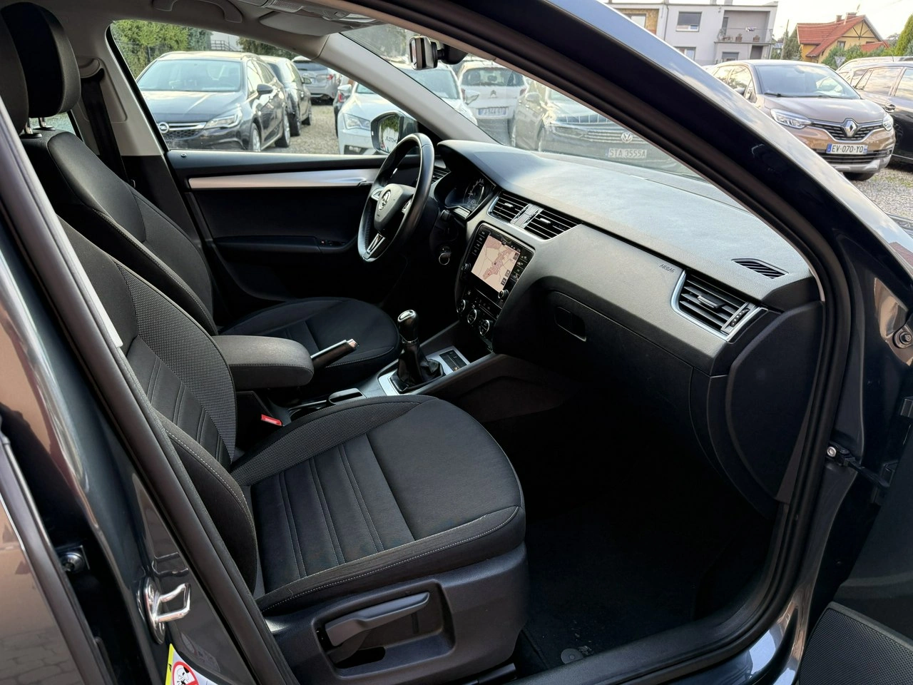 Skoda Octavia - Zdjęcie 24