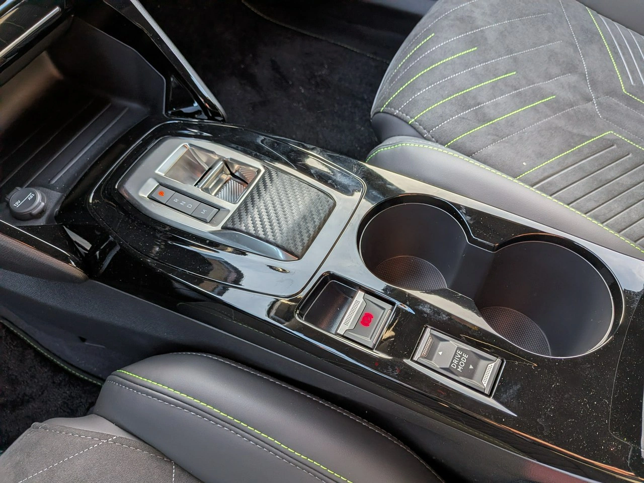 Peugeot 2008 - Zdjęcie 14