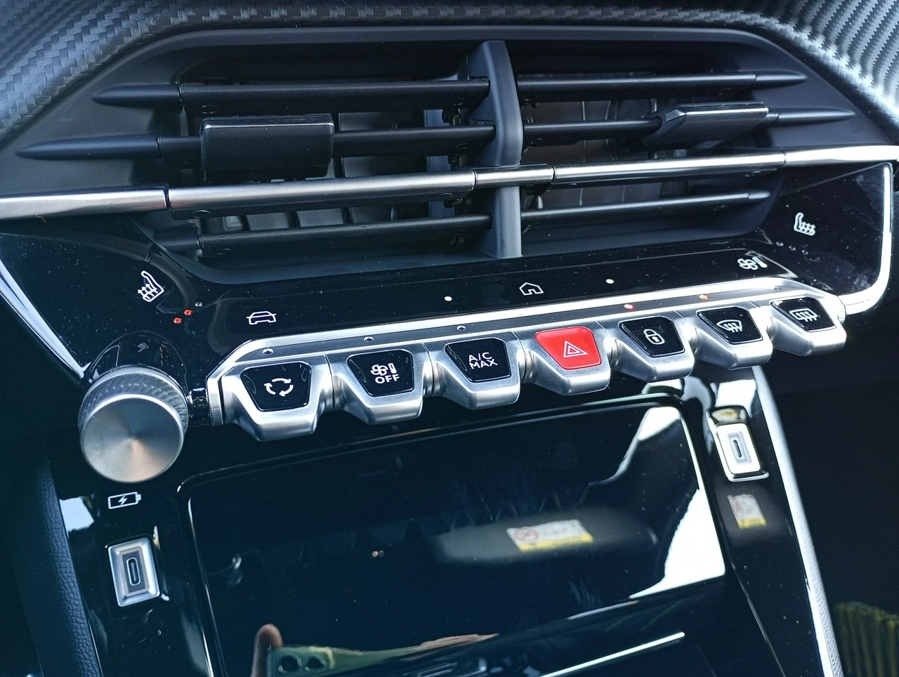 Peugeot 2008 - Zdjęcie 16