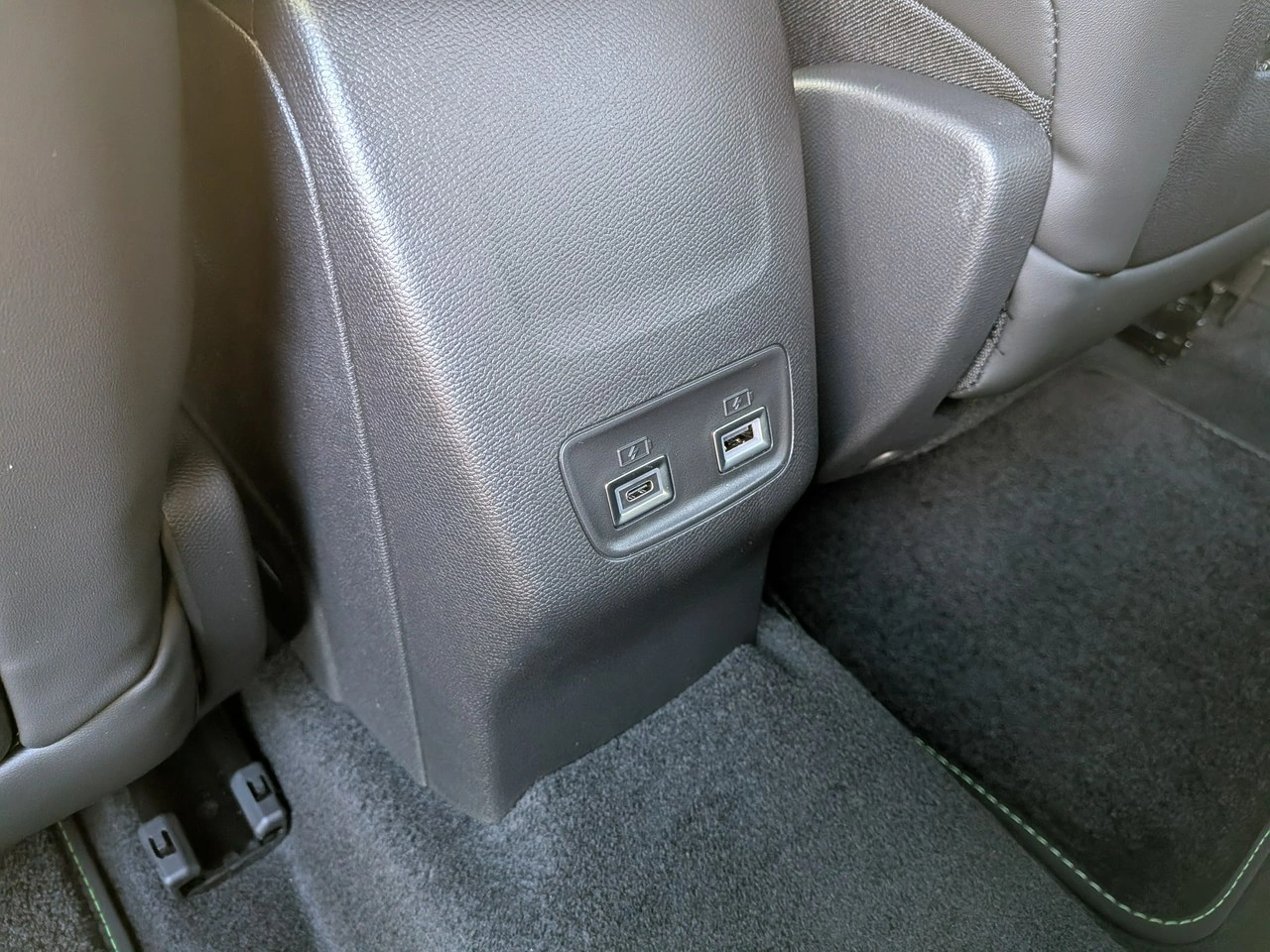 Peugeot 2008 - Zdjęcie 21