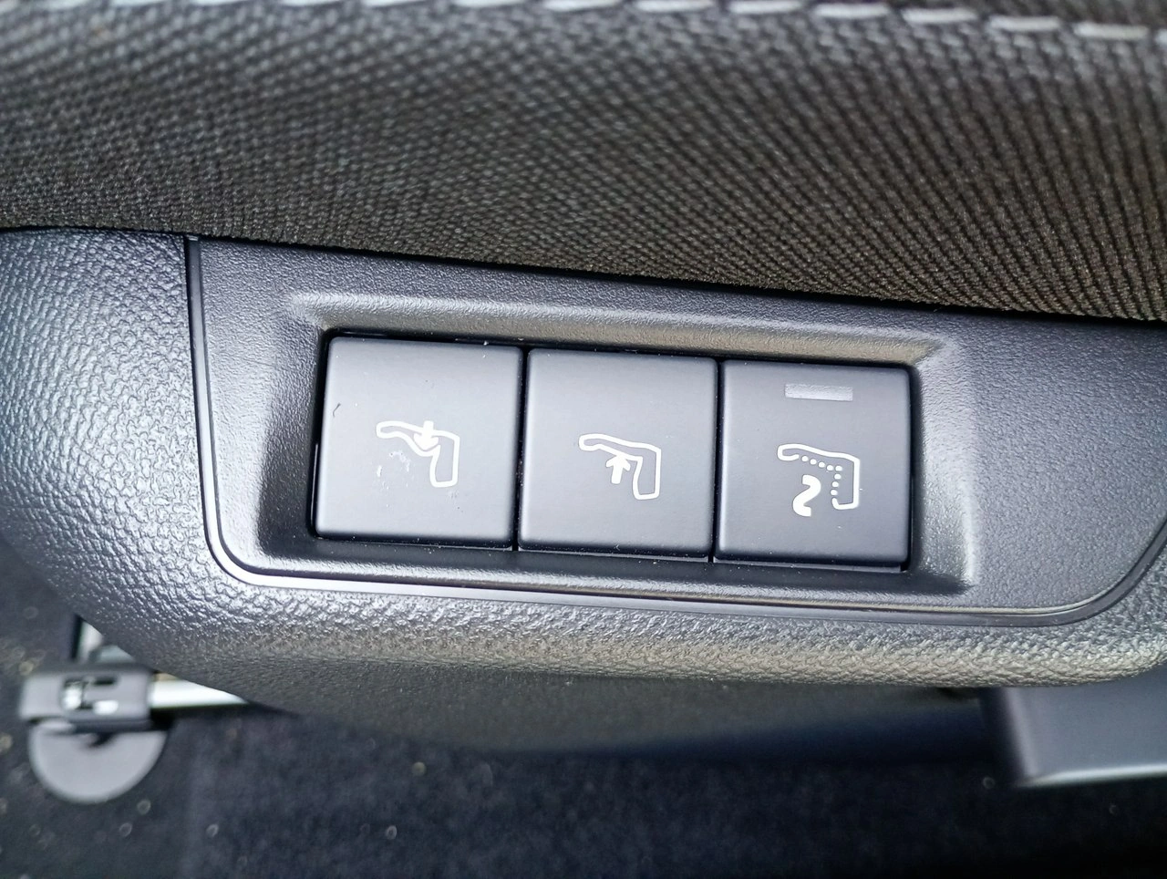 Peugeot 2008 - Zdjęcie 11