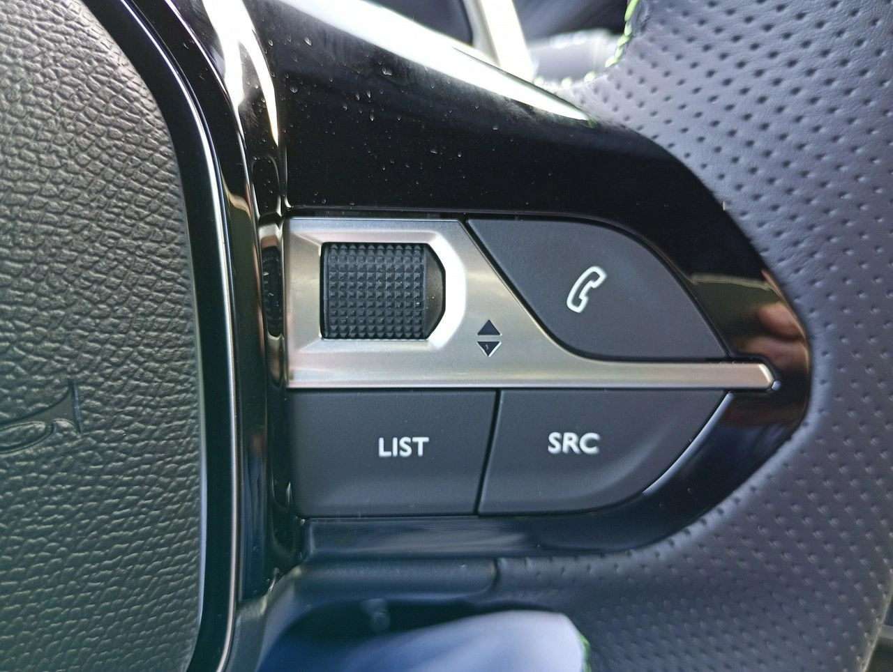 Peugeot 2008 - Zdjęcie 15