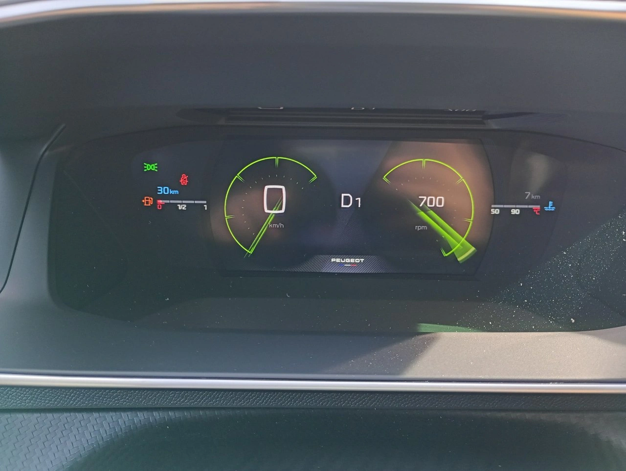 Peugeot 2008 - Zdjęcie 17