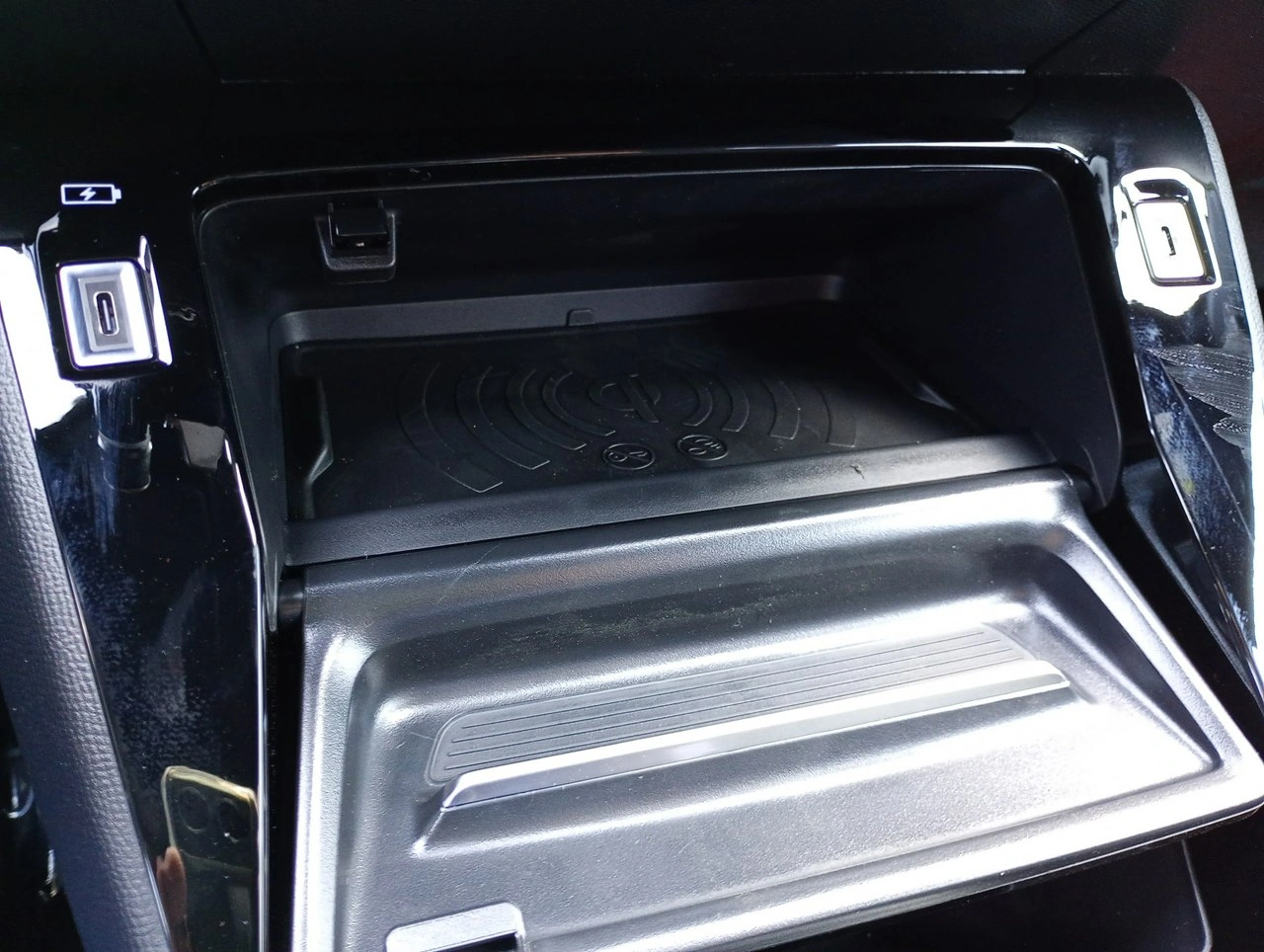 Peugeot 2008 - Zdjęcie 24