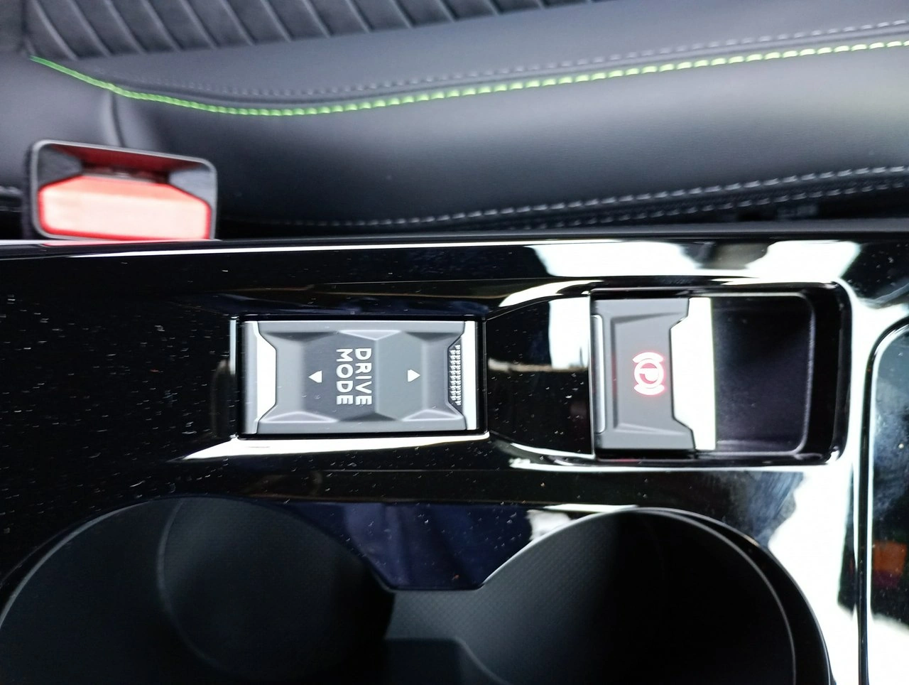 Peugeot 2008 - Zdjęcie 26