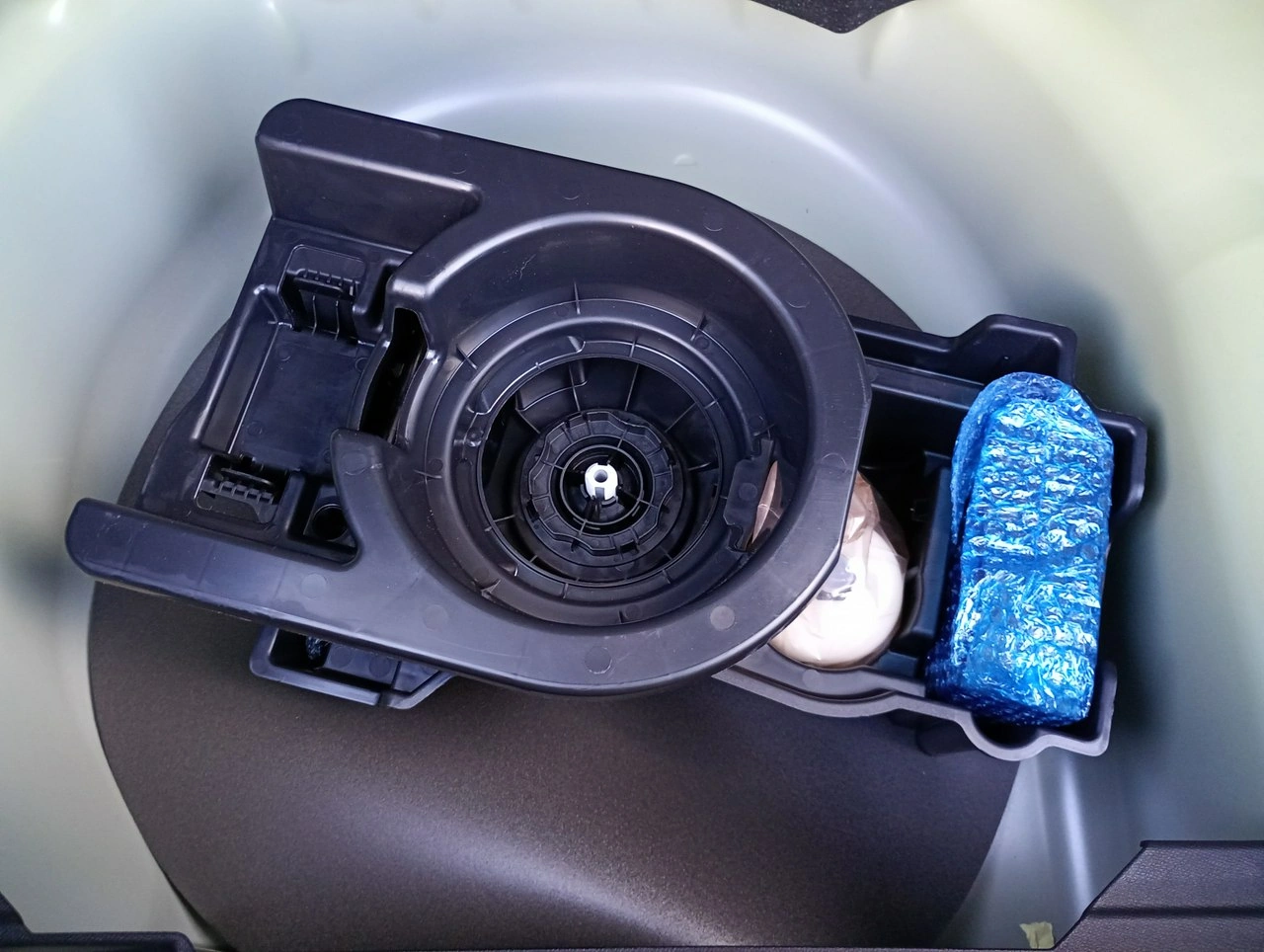 Peugeot 208 - Zdjęcie 19