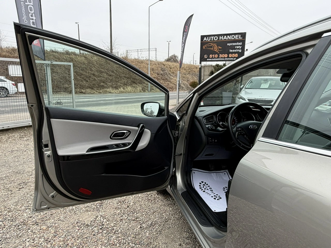 Kia Ceed - Zdjęcie 30