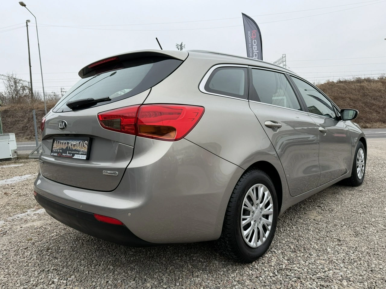 Kia Ceed - Zdjęcie 37