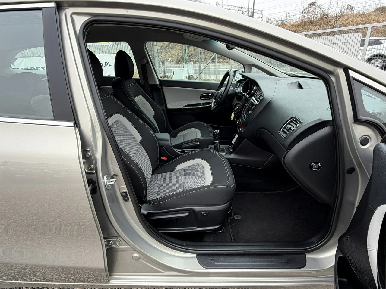 Kia Ceed - Zdjęcie 7