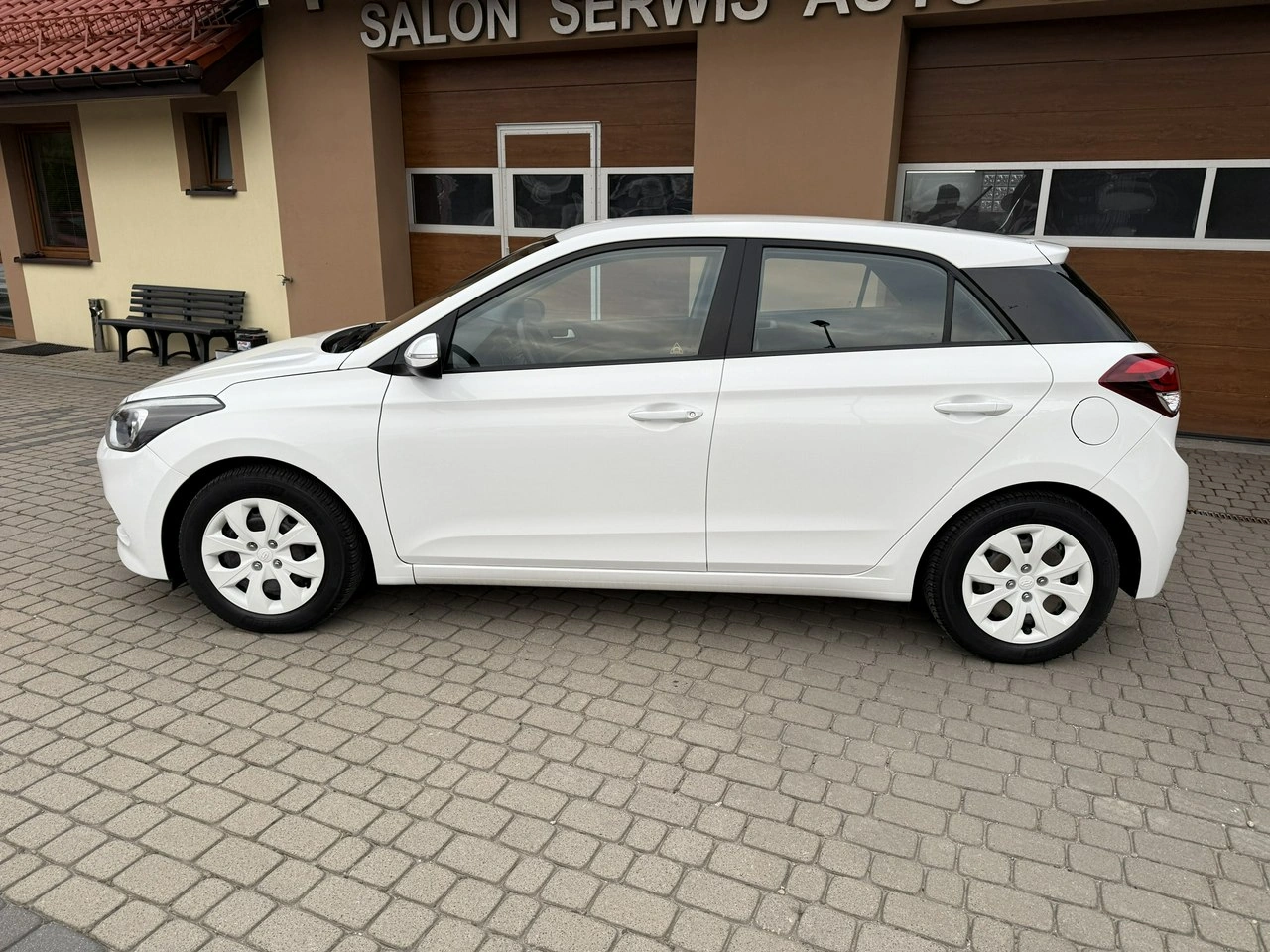 Hyundai i20 - Zdjęcie 10