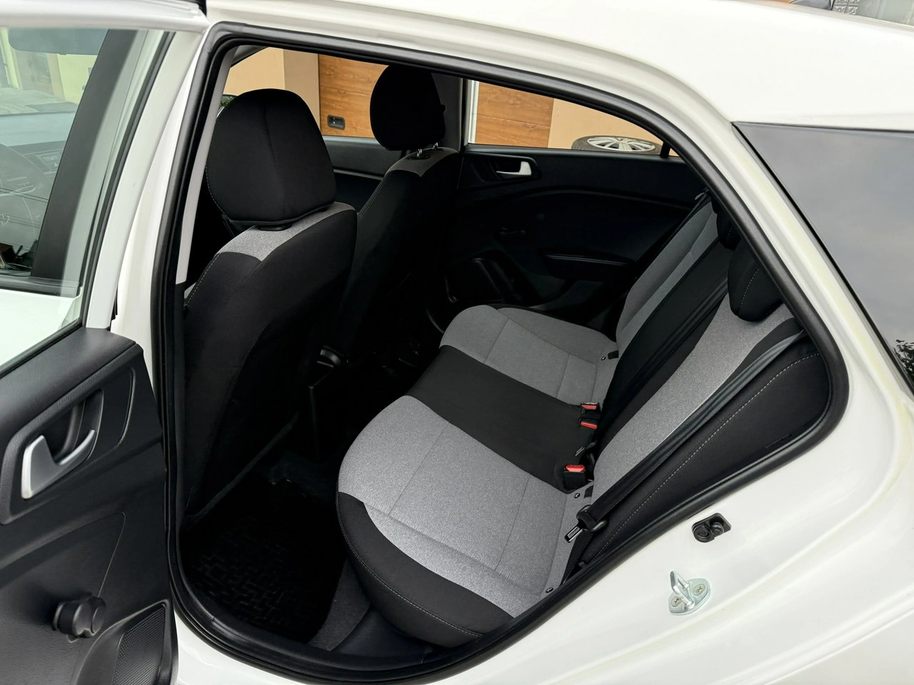 Hyundai i20 - Zdjęcie 22