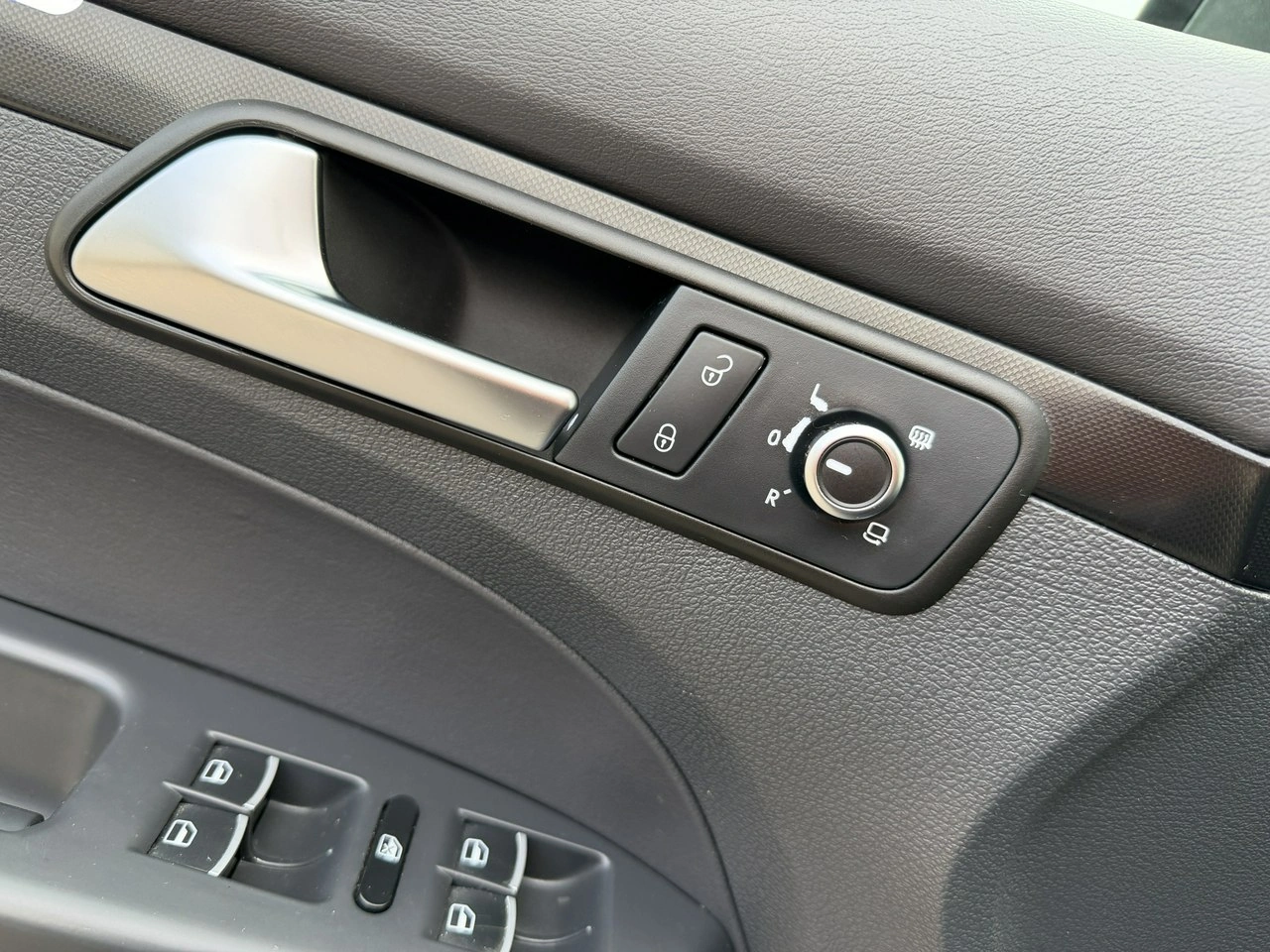 Volkswagen Touran - Zdjęcie 15