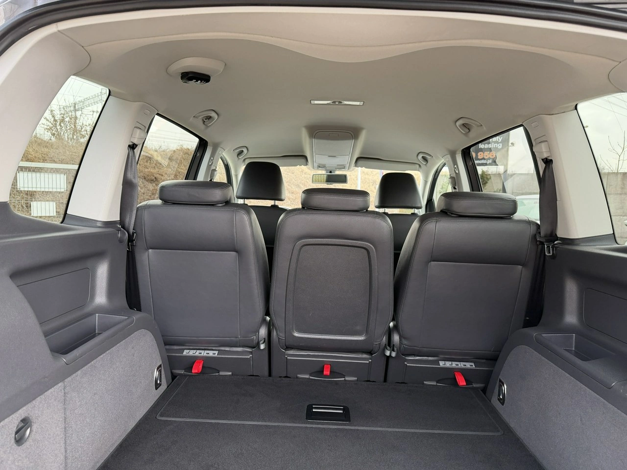 Volkswagen Touran - Zdjęcie 32