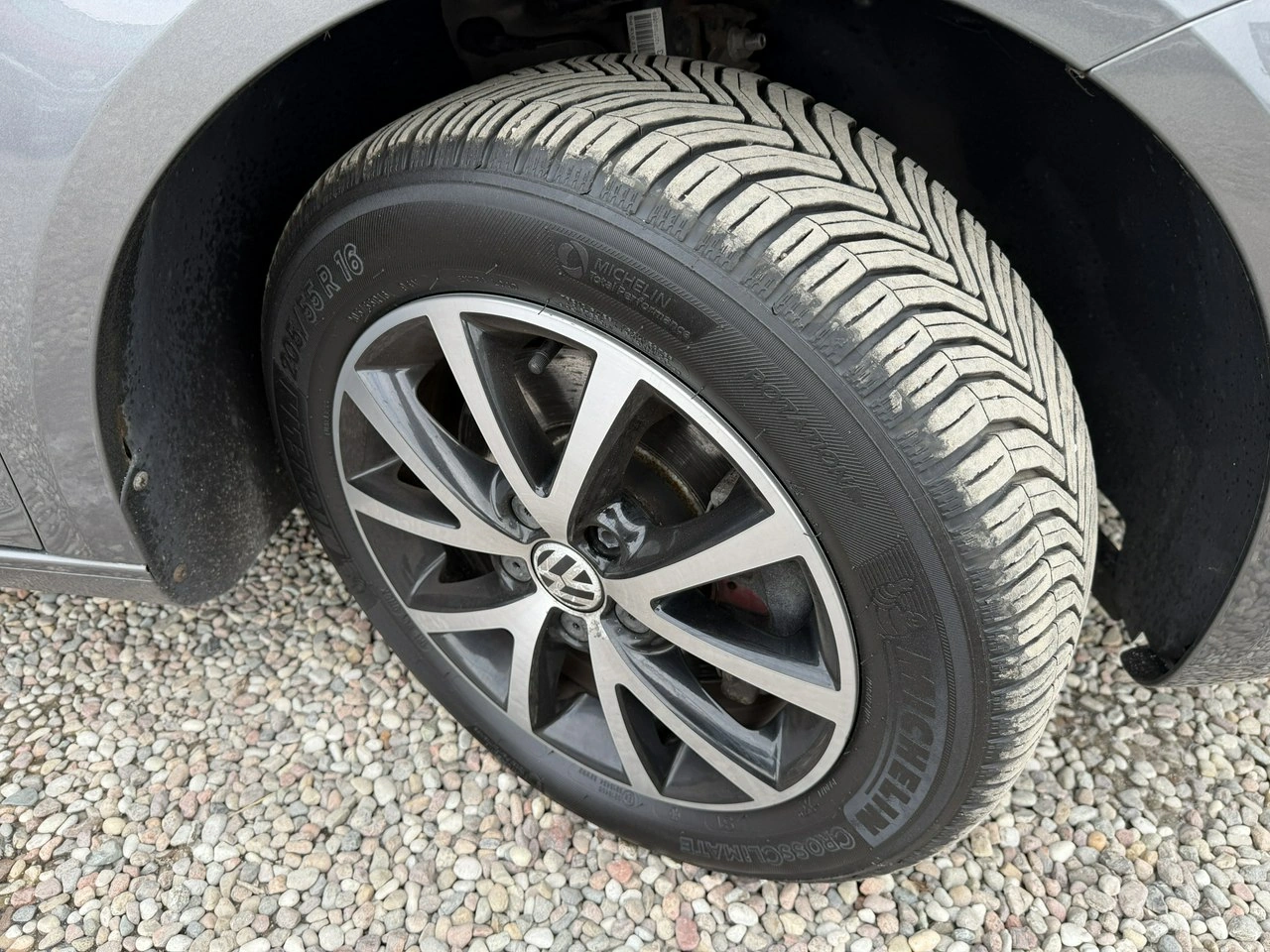 Volkswagen Touran - Zdjęcie 35